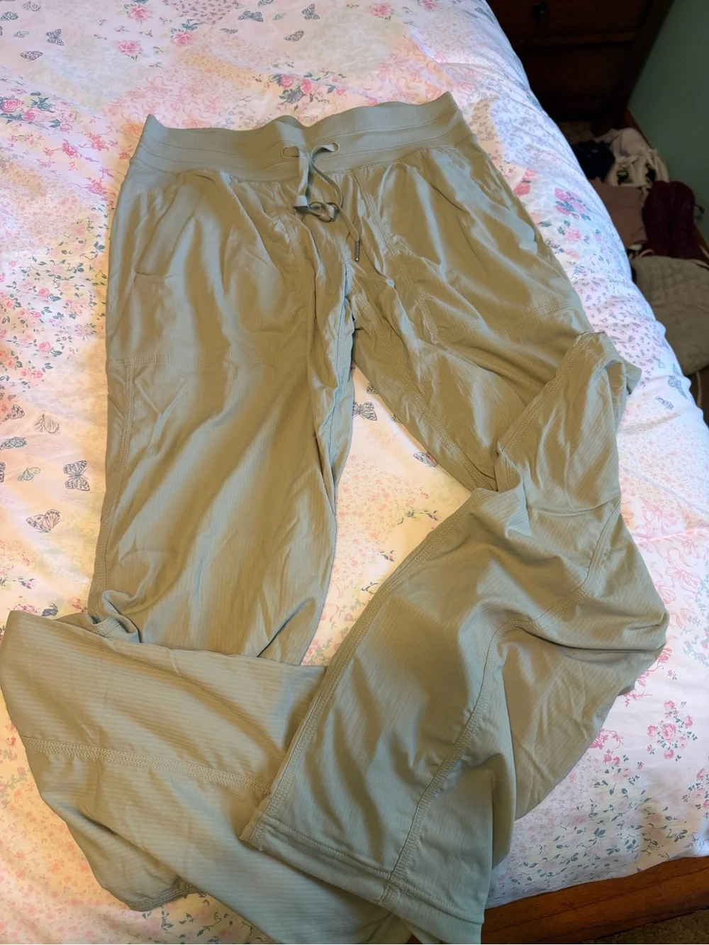 Lululemon Dance Studio Mid Rise